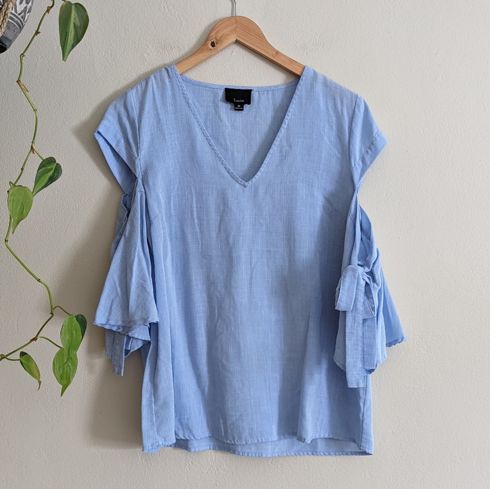 Lumiere | Cold Shoulder Tie Bell Sleeve Linen Top